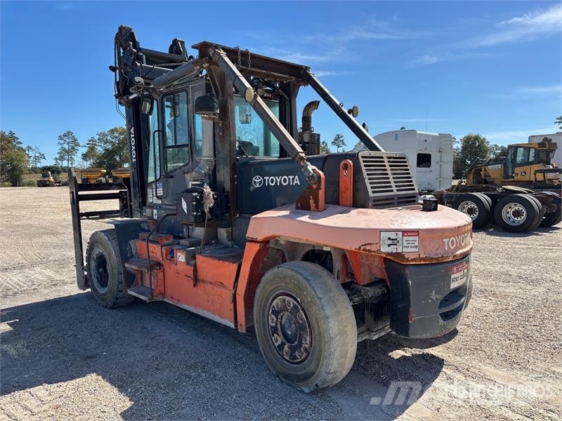 Toyota THD3600-24 36000 lb Pneumatic Tire Forklift (Inope شاحنات ذات رافعات شوكية - أخرى