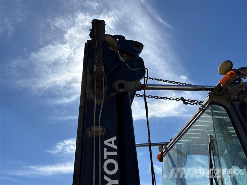 Toyota THD3600-24 36000 lb Pneumatic Tire Forklift (Inope شاحنات ذات رافعات شوكية - أخرى