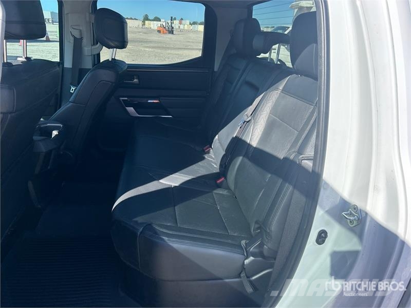 Toyota Tundra Anders