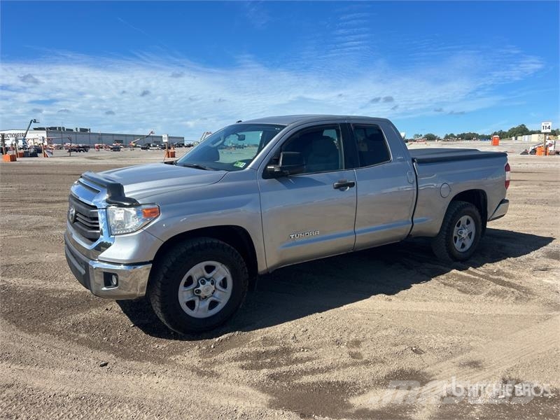 Toyota Tundra 4x4 Crew Cab Pickup Outro