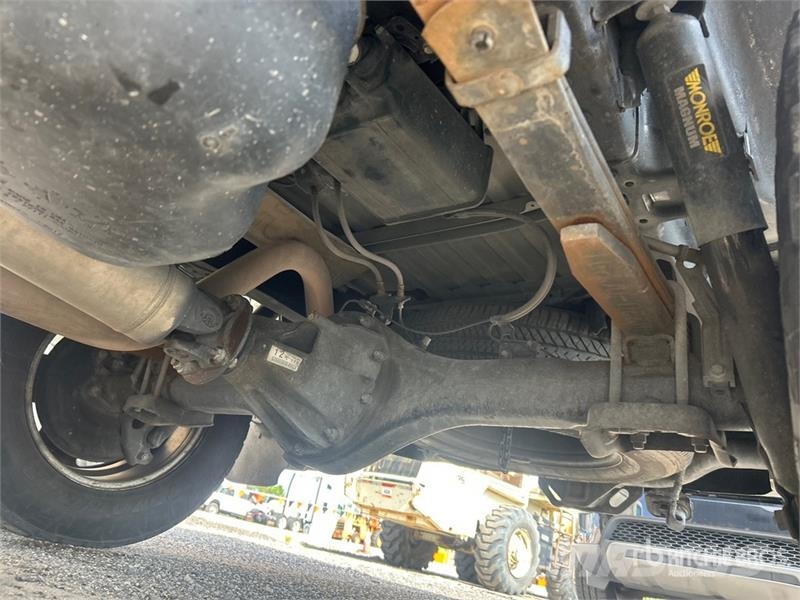 Toyota Tundra 4x4 Crew Cab Pickup Ostalo