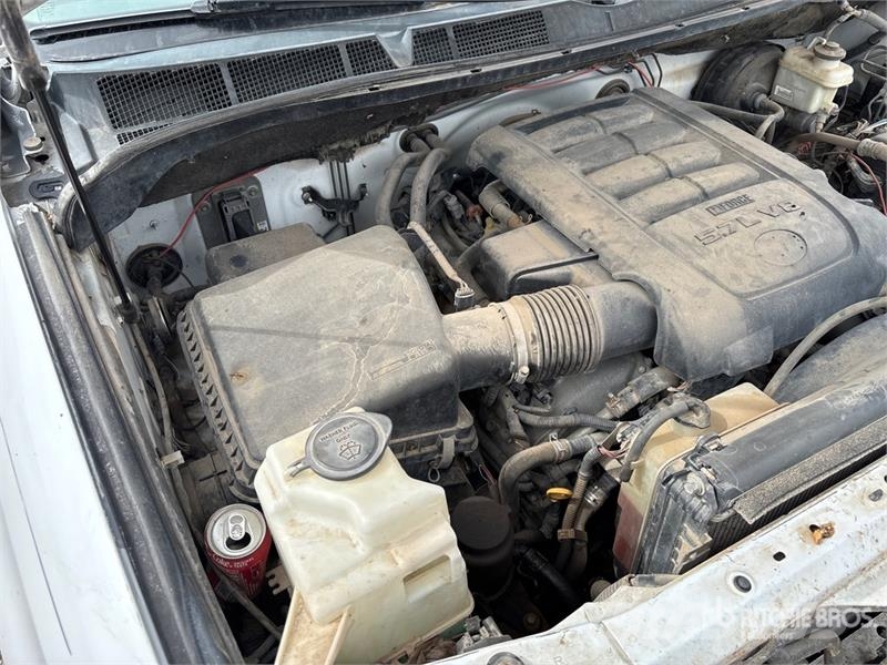 Toyota Tundra Platinum 4x4 Crew Cab Pickup Otros