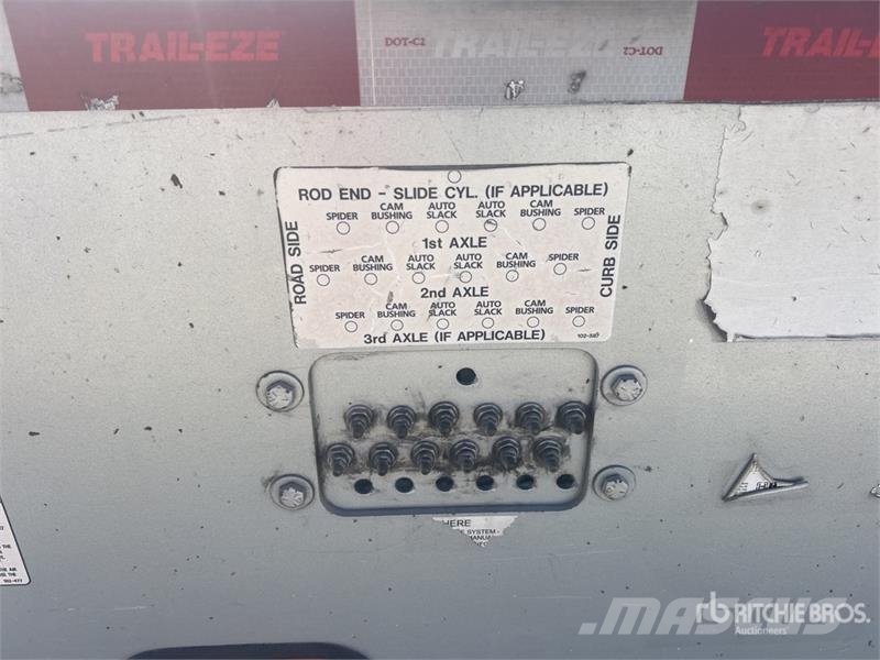 Trail-Eze TE70XTS 48 ft T/A Hydraulic Tail Trailer Maskinhenger