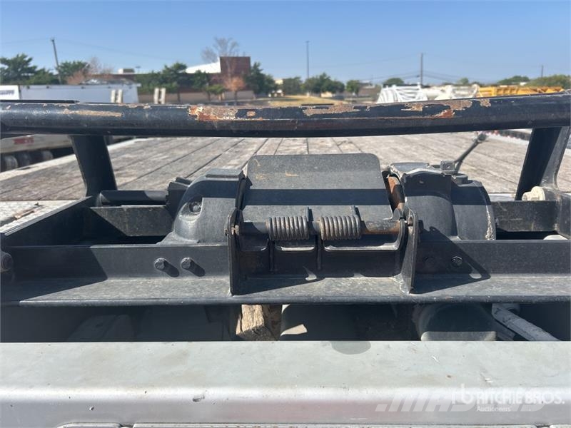 Trail-Eze TE70XTS 48 ft T/A Hydraulic Tail Trailer Maskinhenger