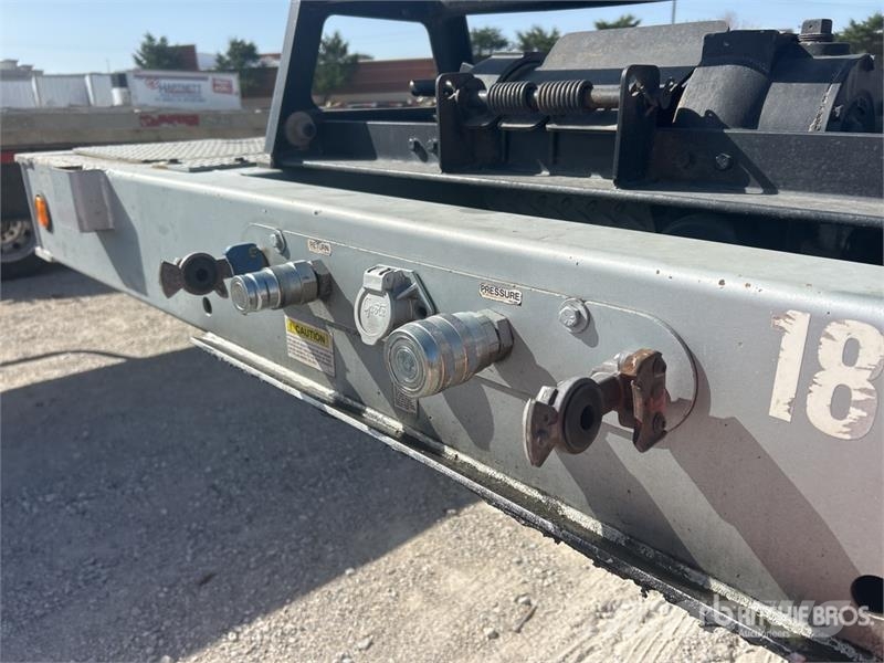 Trail-Eze TE70XTS 48 ft T/A Hydraulic Tail Trailer Maskinhenger