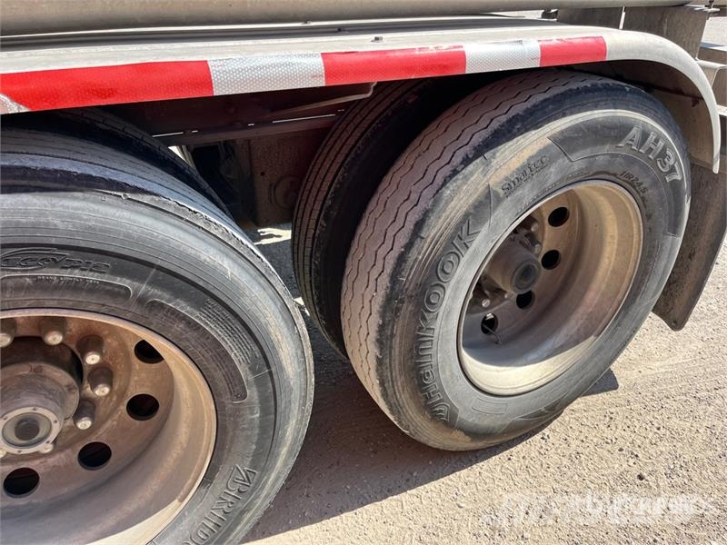 Trail King 1040 cft T/A Pneumatic Bulk Trailer Otros remolques