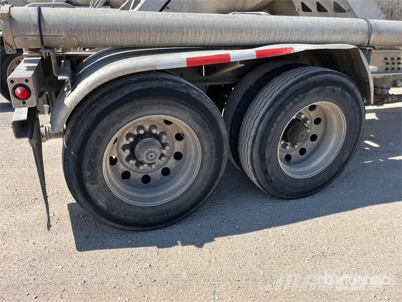 Trail King 1040 cft T/A Pneumatic Bulk Trailer Otros remolques