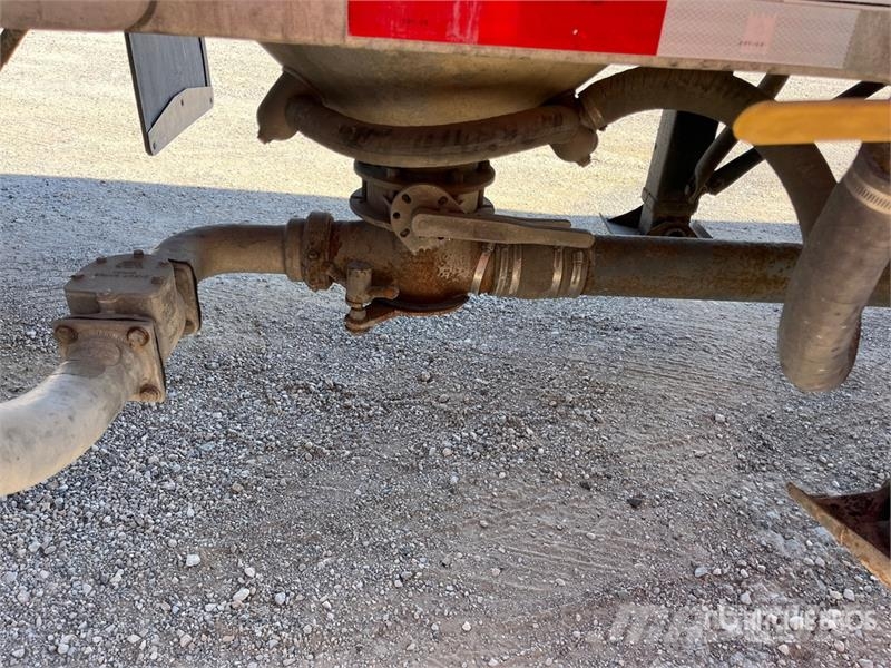 Trail King 1040 cft T/A Pneumatic Bulk Trailer Otros remolques