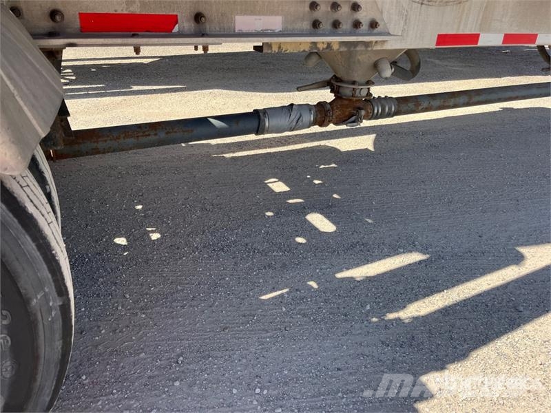 Trail King 1040 cft T/A Pneumatic Bulk Trailer Otros remolques