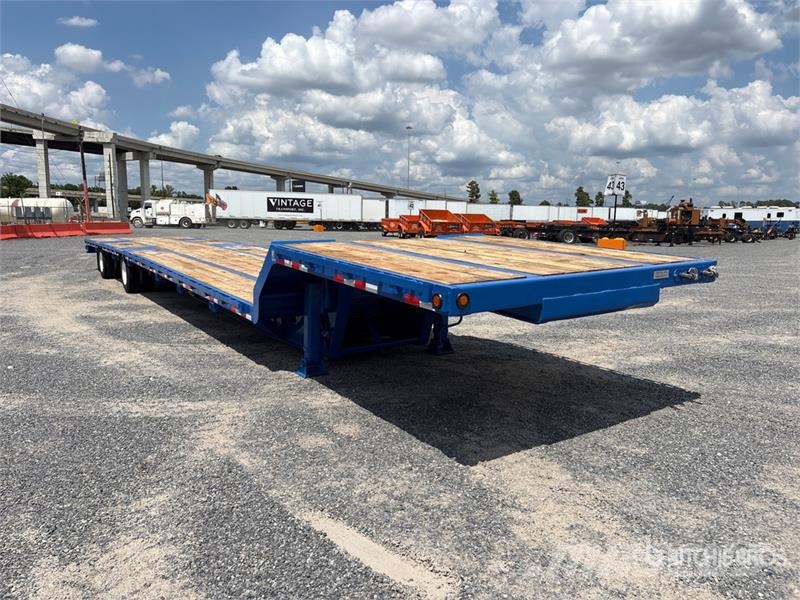 Trail King 53 ft T/A Spread Axle Step Deck Trailer Mélybölcsős
