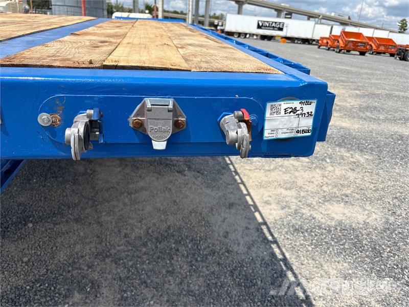 Trail King 53 ft T/A Spread Axle Step Deck Trailer Mélybölcsős