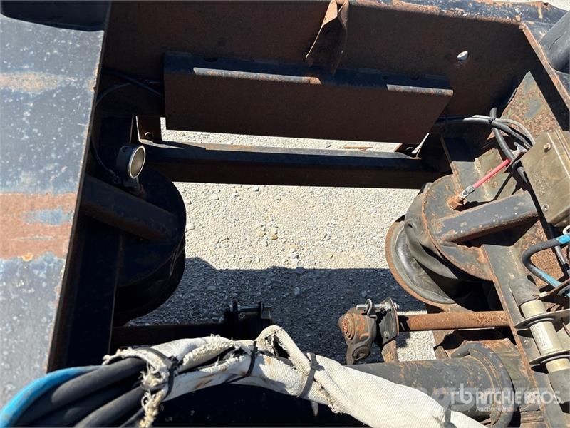 Trail King S/A Booster Axle Druge prikolice