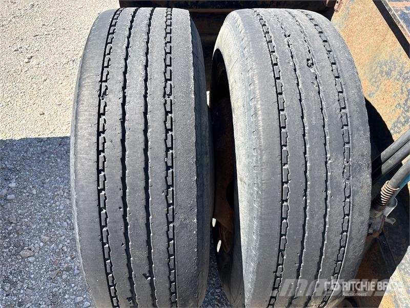 Trail King S/A Booster Axle Druge prikolice
