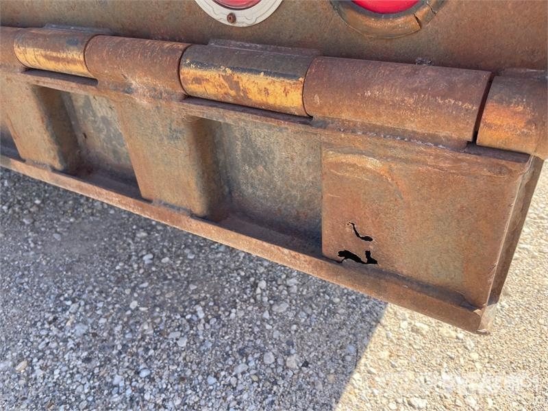 Trail King T/A Hydraulic Tail Trailer Dieplader