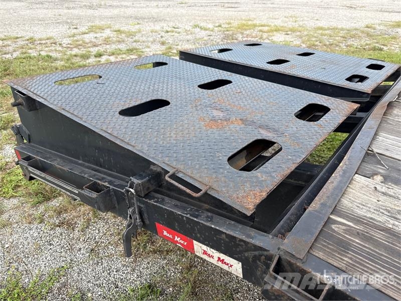 Trail Maxx MAX210S-40 40 ft T/A Gooseneck Equipment Trailer Auto pārvadāšanas treileri