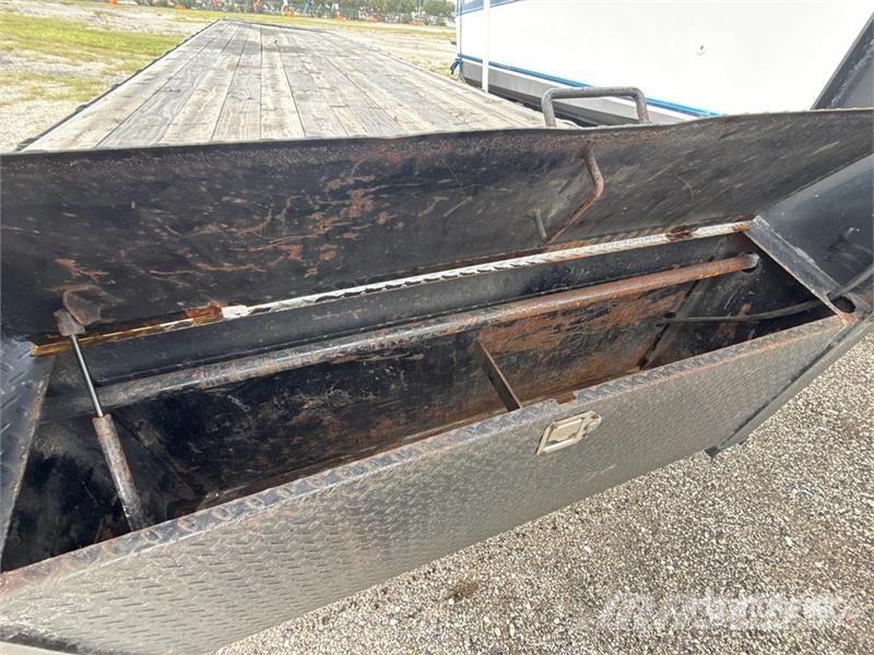 Trail Maxx MAX210S-40 40 ft T/A Gooseneck Equipment Trailer Auto pārvadāšanas treileri