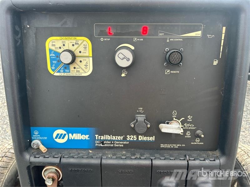  Trailblazer 325 A Mobile Multi-Process Engine Driv Máquinas de solda