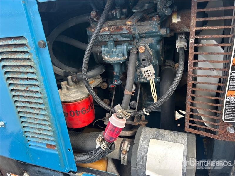  Trailblazer 325 A Mobile Multi-Process Engine Driv Máquinas de solda