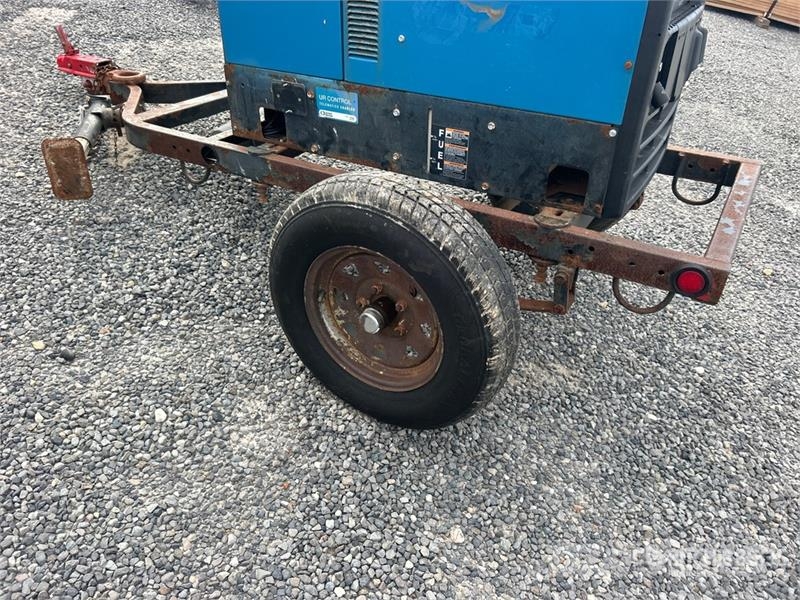  Trailblazer 325 A Mobile Multi-Process Engine Driv Máquinas de solda