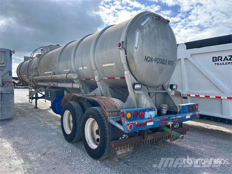 Trailmaster Tanks 7709 T/A Water Tank Trailer Muut kuorma-autot