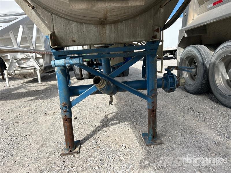 Trailmaster Tanks 7709 T/A Water Tank Trailer Muut kuorma-autot