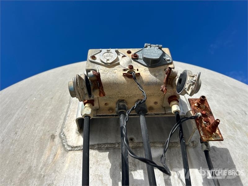 Trailmaster Tanks 7709 T/A Water Tank Trailer Muut kuorma-autot