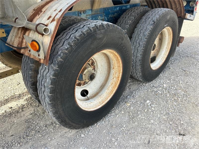 Trailmaster Tanks 7709 T/A Water Tank Trailer Muut kuorma-autot