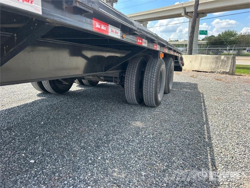 TrailMax MAC210-25 25 ft T/A Gooseneck Equipment Trailer Prikolice za prevoz vozil