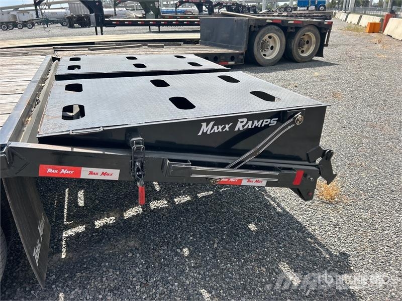 TrailMax MAC210-25 25 ft T/A Gooseneck Equipment Trailer Prikolice za prevoz vozil