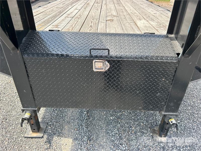TrailMax MAC210-25 25 ft T/A Gooseneck Equipment Trailer Prikolice za prevoz vozil