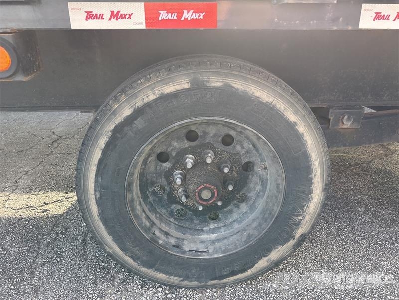 TrailMax Max 40 ft T/A Gooseneck Equipment Trailer Maschinetransporter