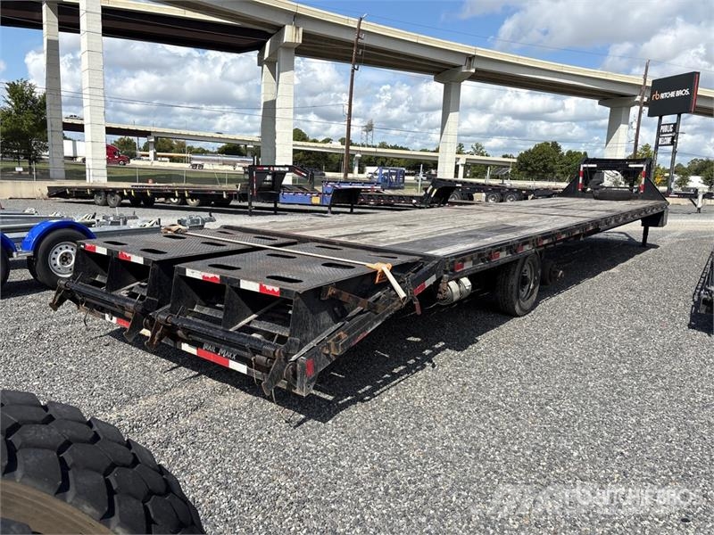 TrailMax Max210S-40 40 ft T/A Gooseneck Equipment Trailer Oprijwagen