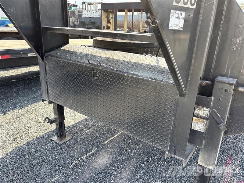 TrailMax Max210S-40 40 ft T/A Gooseneck Equipment Trailer Oprijwagen