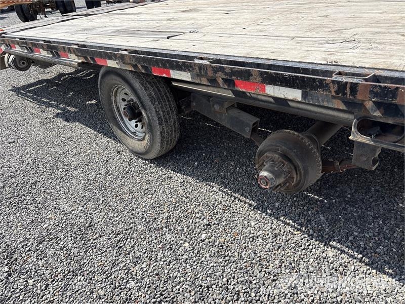 TrailMax Max210S-40 40 ft T/A Gooseneck Equipment Trailer Oprijwagen