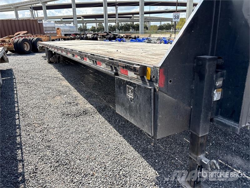 TrailMax Max210S-40 40 ft T/A Gooseneck Equipment Trailer Oprijwagen