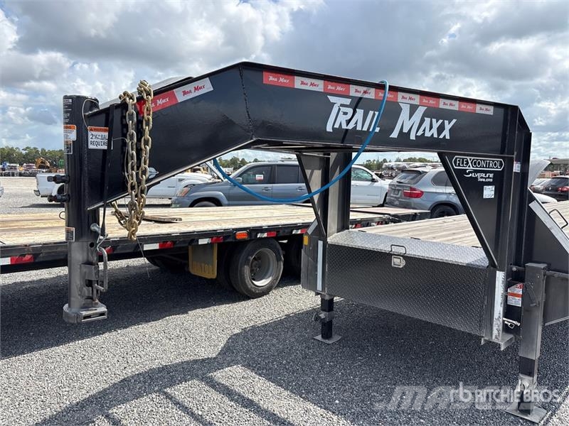 TrailMax Max210S-40 40 ft T/A Gooseneck Equipment Trailer Auto pārvadāšanas treileri
