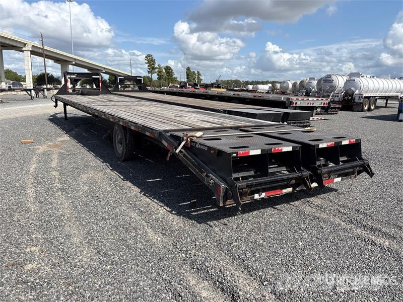 TrailMax Max210S-40 40 ft T/A Gooseneck Equipment Trailer Oprijwagen