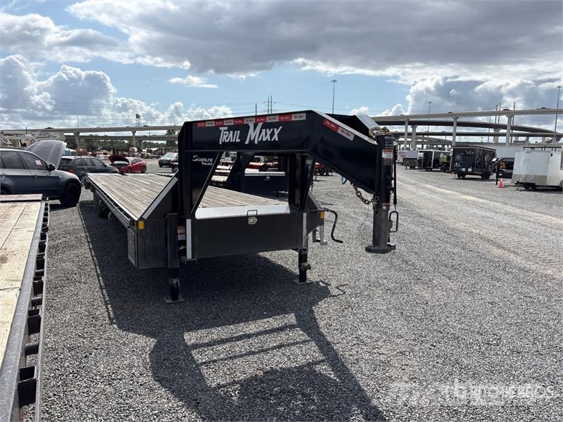 TrailMax Max210S-40 40 ft T/A Gooseneck Equipment Trailer Auto pārvadāšanas treileri