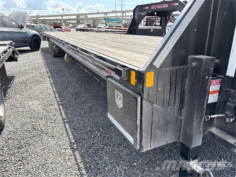 TrailMax Max210S-40 40 ft T/A Gooseneck Equipment Trailer Auto pārvadāšanas treileri