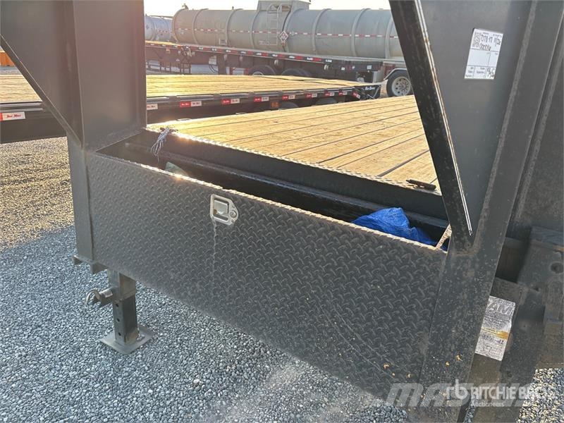 TrailMax Max27-40 40 ft T/A Gooseneck Equipment Trailer Прицепы-Автовозы