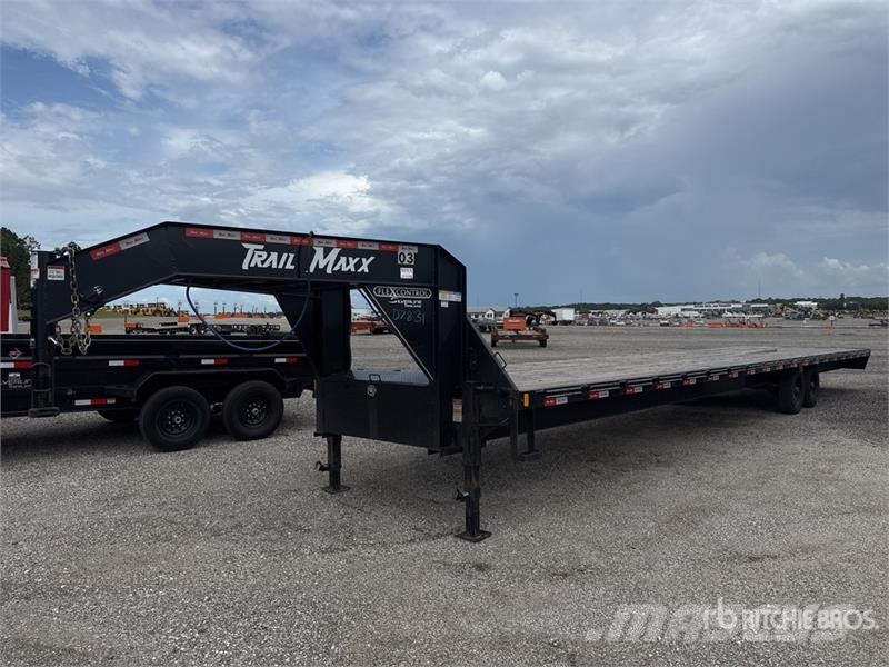 TrailMaxx 40 ft T/A Equipment Trailer Przyczepy do transportu samochodów