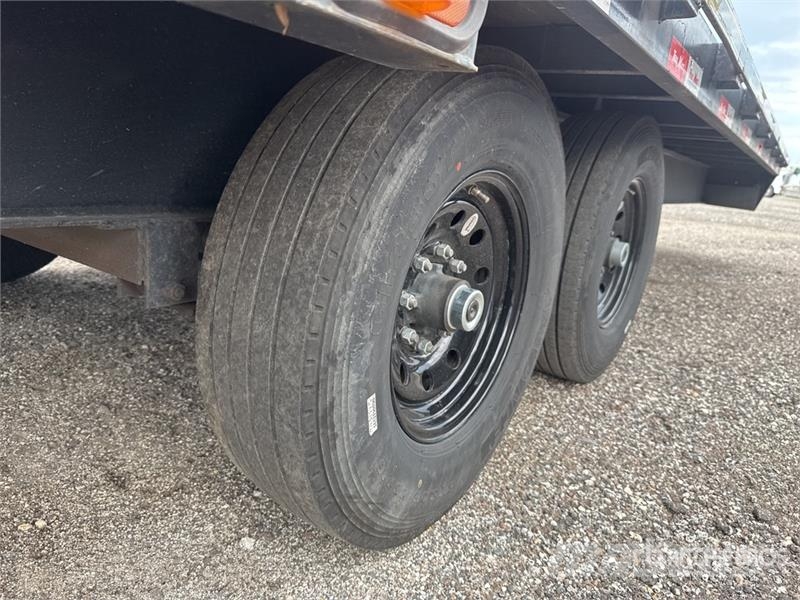 TrailMaxx 40 ft T/A Equipment Trailer Przyczepy do transportu samochodów