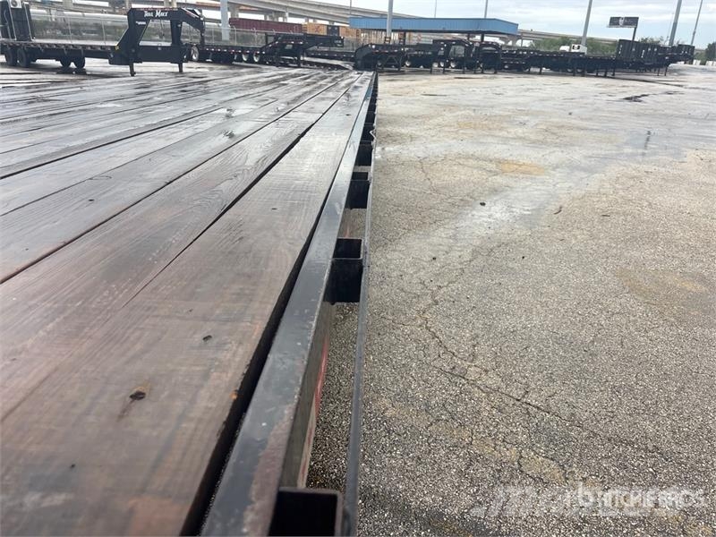 TrailMaxx 40 ft T/A Gooseneck Flatbed Trailer Remolques de cama baja