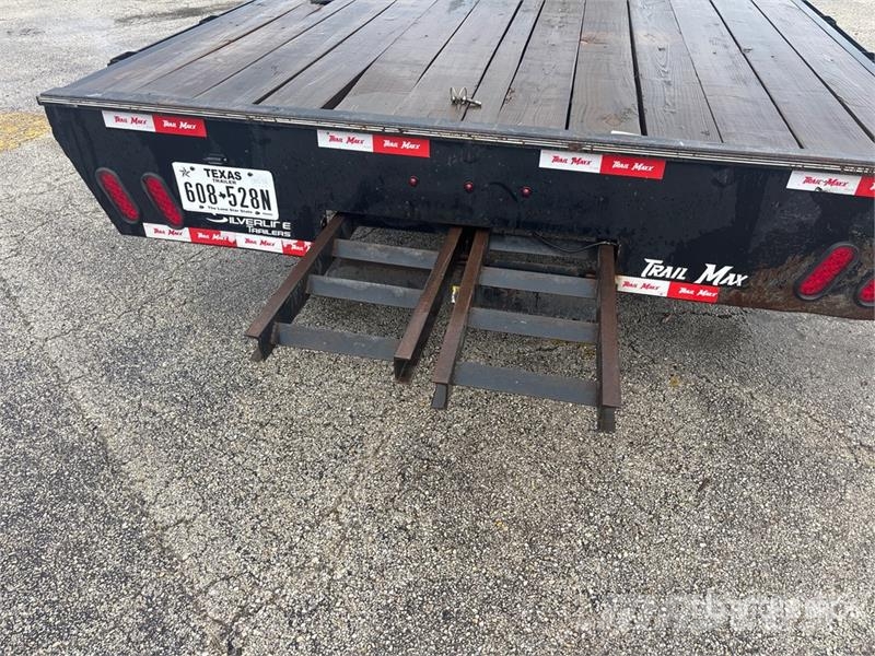 TrailMaxx 40 ft T/A Gooseneck Flatbed Trailer Remolques de cama baja