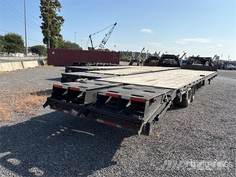 TrailMaxx 40 ft T/A Gooseneck Equipment Trailer Przyczepy do transportu samochodów