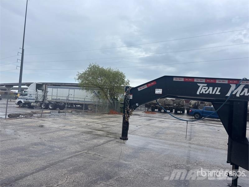 TrailMaxx 40 ft T/A Gooseneck Flatbed Trailer Remolques de cama baja