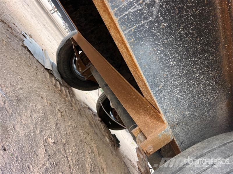 TrailMaxx Equipment Trailer Autotreilerid