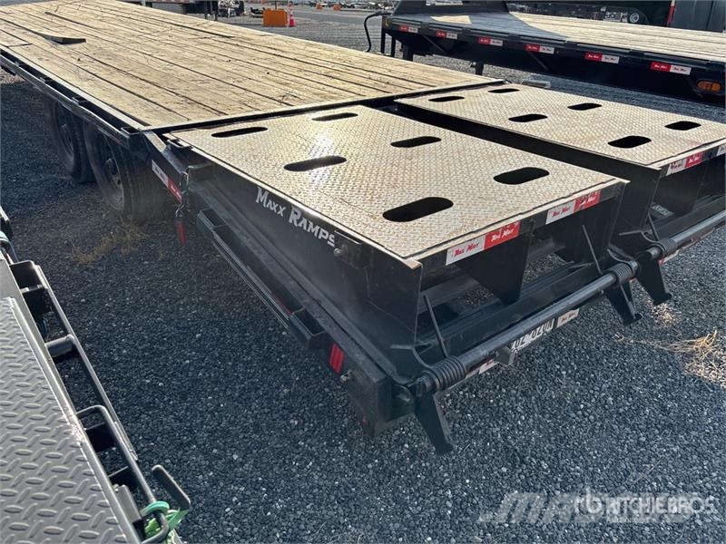 TrailMaxx MAX27-32 32 ft T/A Gooseneck Equipment Trailer Prikolice za prevoz vozil