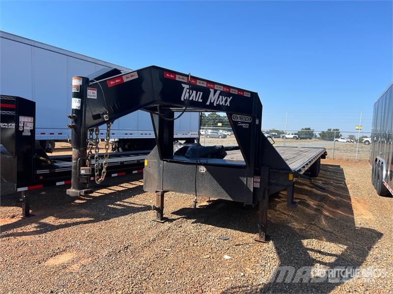 TrailMaxx МАХ210S-40 20000 lb 40 ft T/A Gooseneck 40 ft T/A  Auto pārvadāšanas treileri