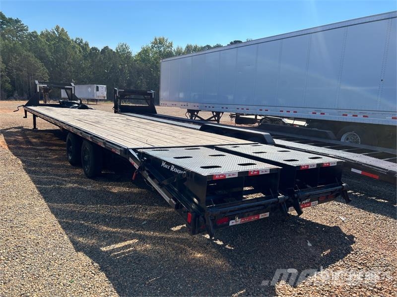 TrailMaxx МАХ210S-40 40 ft T/A Gooseneck Equipment Trailer 車両運搬用トレーラー